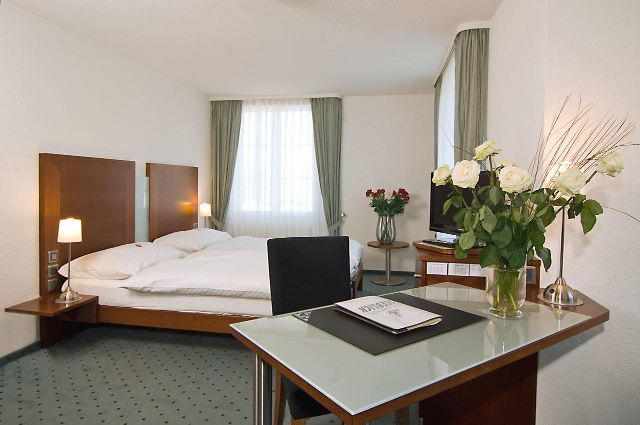 Restaurant-Hotel Seeblick Morigen Esterno foto